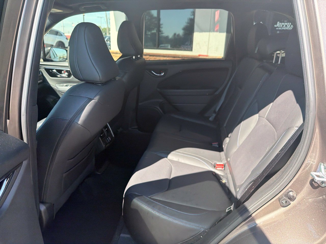 Used 2025 Subaru Forester Limited w/ Popular Package #2 AWD/4WD image 6