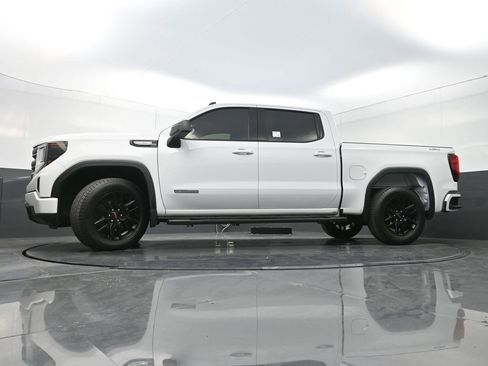 Used 2022 GMC Sierra 1500 Elevation w/ LPO, Elevation Black Package image 27