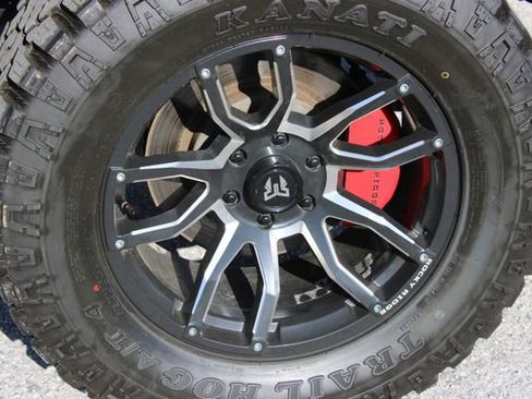 Used 2021 RAM 1500 Big Horn image 15