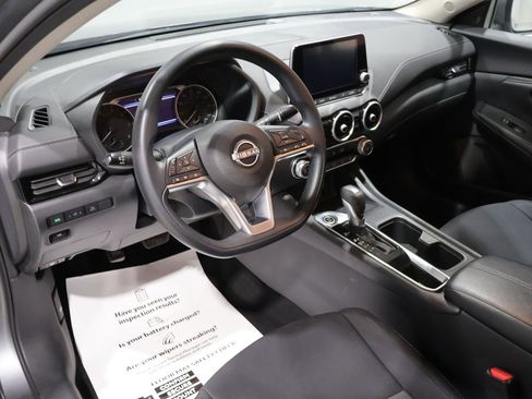 Used 2025 Nissan Sentra SV FWD image 15
