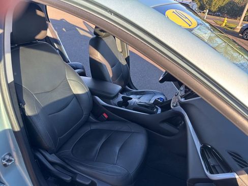 Used 2019 Chevrolet Volt LT w/ Power Convenience Package image 14