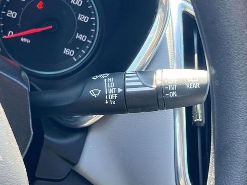 Certified 2023 Chevrolet Equinox LS w/ LS Convenience Package FWD image 23