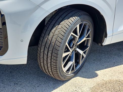 New 2026 Audi Q3 quattro 2.0T AWD/4WD image 35
