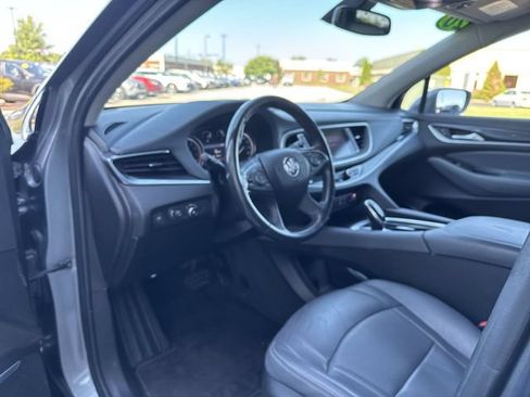 Used 2020 Buick Enclave Essence FWD image 10
