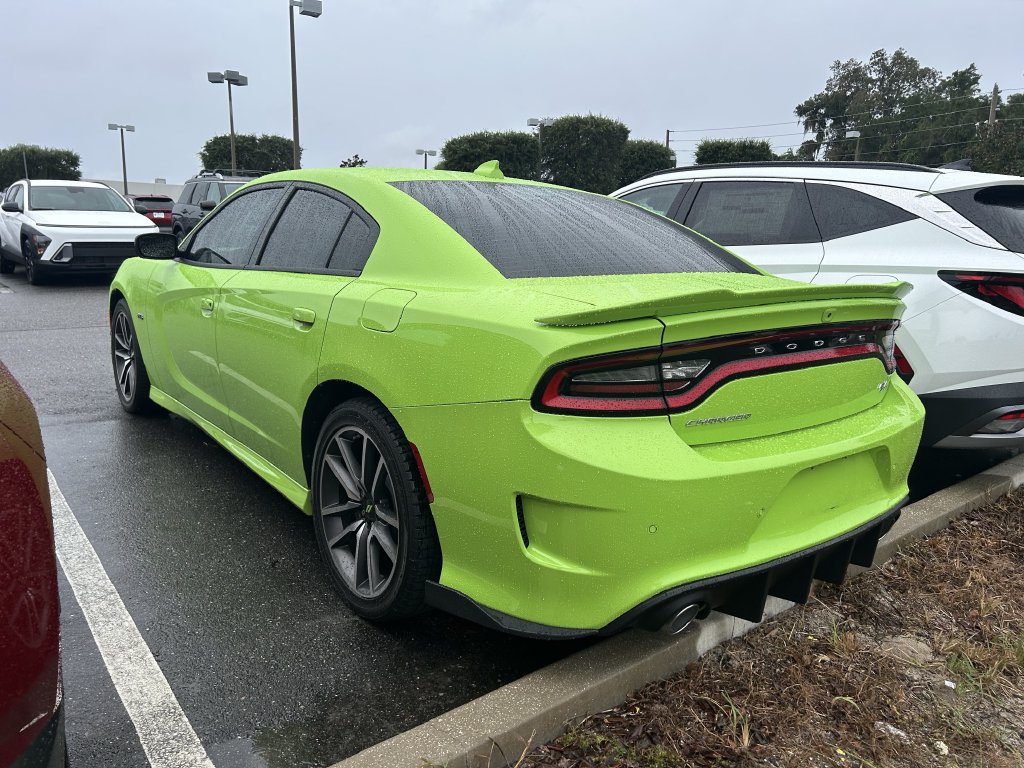 Used 2023 Dodge Charger R/T w/ Plus Group RWD image 6