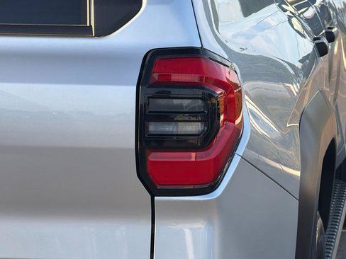 Certified 2025 Toyota 4Runner SR5 AWD/4WD image 30
