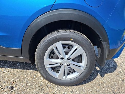 New 2025 Nissan Kicks Play S image 24