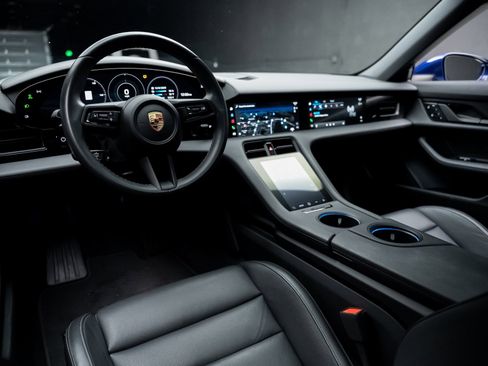 Used 2023 Porsche Taycan w/ Premium Package image 2