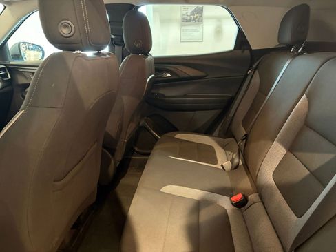 Used 2025 Chevrolet TrailBlazer LT image 23