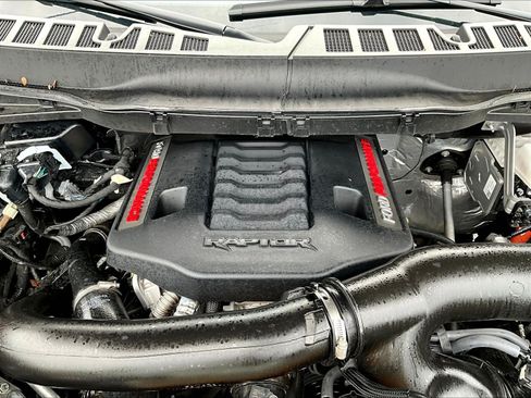 Used 2025 Ford F150 Raptor AWD/4WD image 30