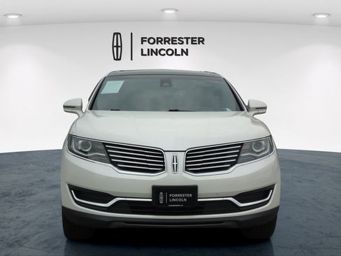 Used 2016 Lincoln MKX Reserve w/ Climate Package AWD/4WD image 8