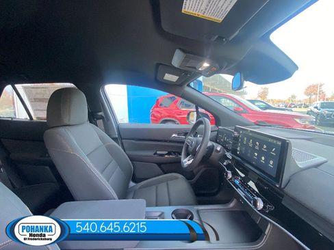 New 2025 Honda Prologue EX image 30