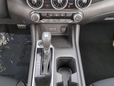 Used 2022 Nissan Sentra SV FWD image 18