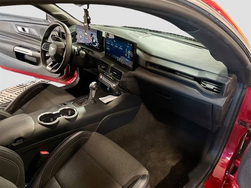 Used 2024 Ford Mustang EcoBoost image 28