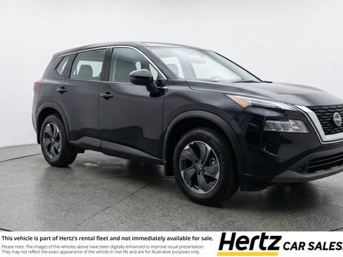 Used 2025 Nissan Rogue SV image 1