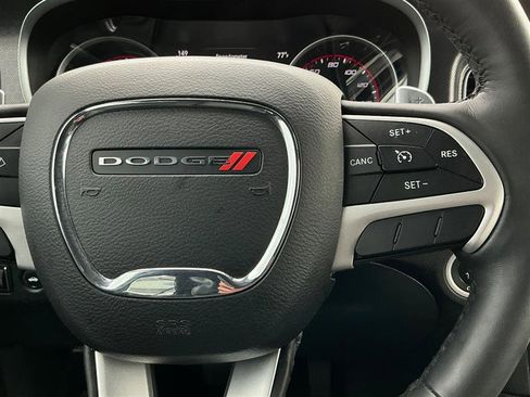 Used 2017 Dodge Charger R/T w/ Plus Group image 34