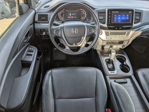 Used 2017 Honda Ridgeline RTL-T image 25