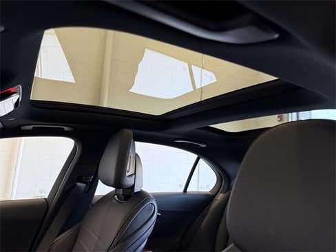 Used 2024 Mercedes-Benz C 300 4MATIC Sedan image 22