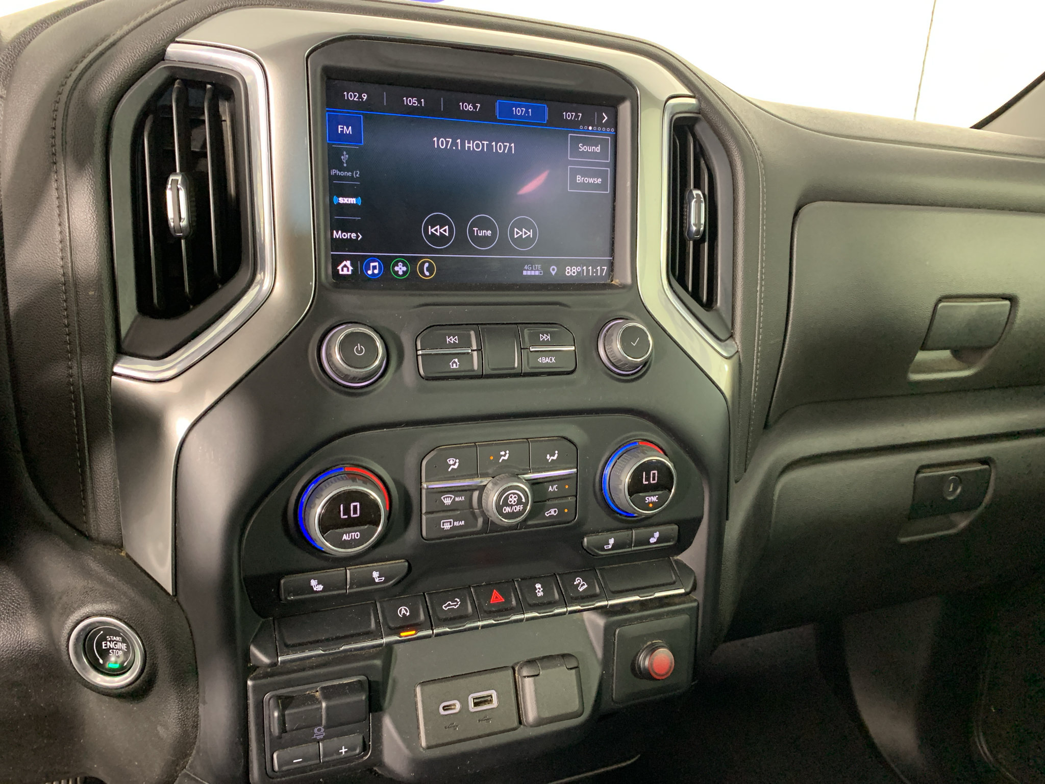 Used 2022 Chevrolet Silverado 1500 RST AWD/4WD image 22