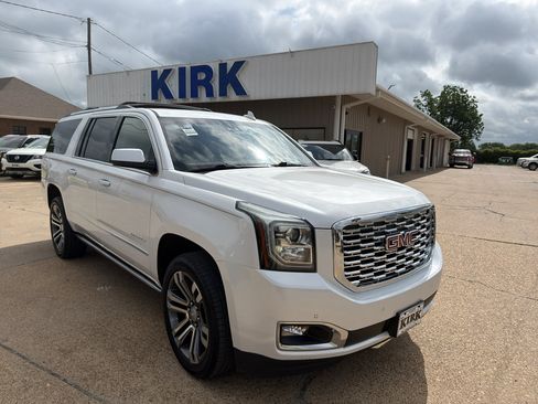 Used 2019 GMC Yukon XL Denali w/ Denali Ultimate Package RWD image 7