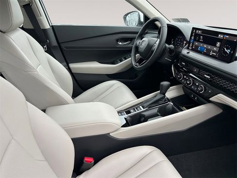 New 2025 Honda Accord EX-L image 15