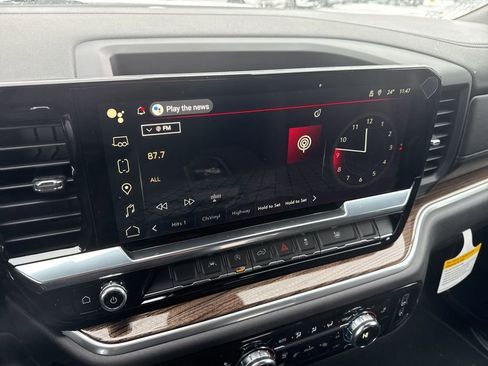 New 2026 GMC Sierra 1500 Elevation image 12