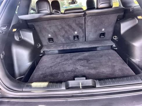 Used 2021 Jeep Cherokee Latitude Lux w/ Comfort/Convenience Group image 20