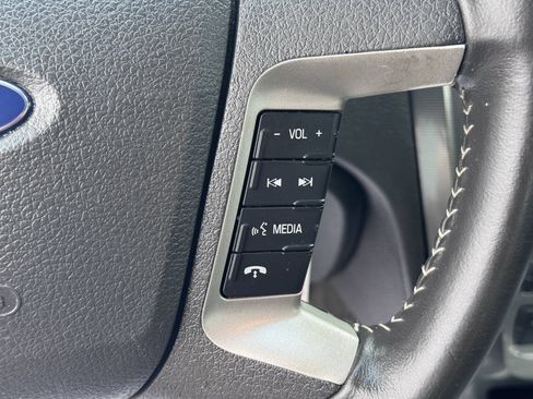 Used 2010 Ford Fusion SEL FWD image 18