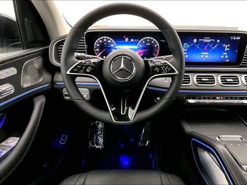 Used 2024 Mercedes-Benz GLE 350 4MATIC image 4