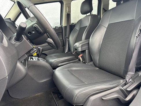 Used 2016 Jeep Patriot Sport w/ Power Value Group image 11