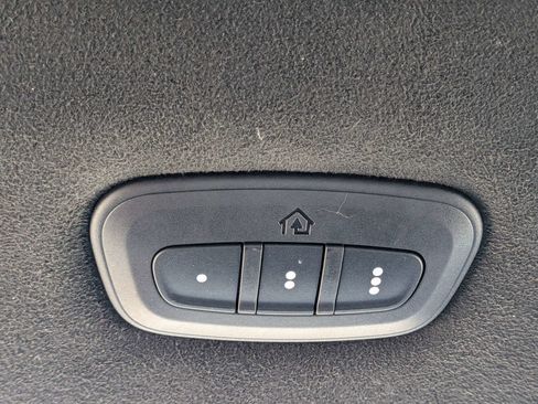 Used 2024 Jeep Wagoneer Launch Edition AWD/4WD image 29