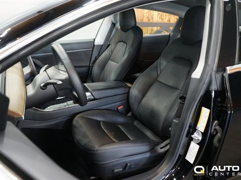 Used 2020 Tesla Model 3 Standard Range Plus image 11