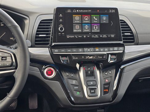 Used 2025 Honda Odyssey Elite image 15