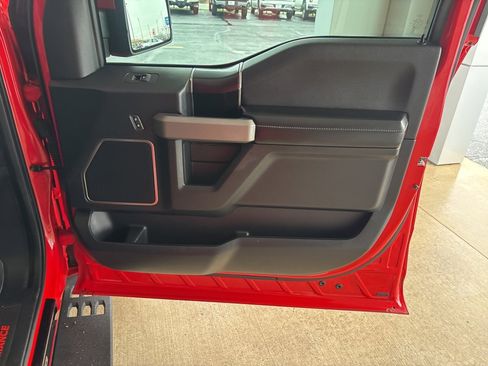 Used 2018 Ford F150 Raptor w/ Equipment Group 802A Luxury image 34