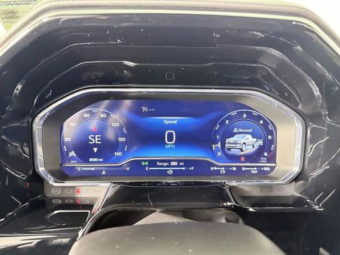 Used 2025 Chevrolet Silverado 1500 RST w/ Convenience Package II image 13