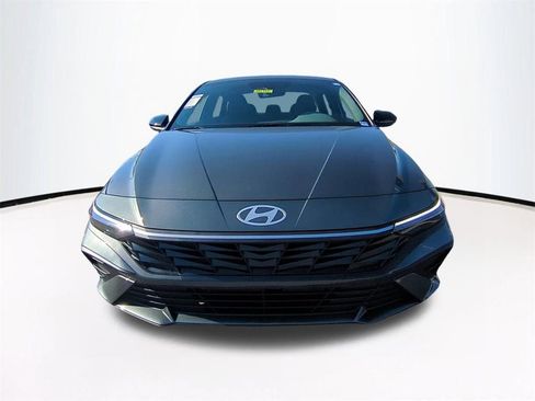 New 2026 Hyundai Elantra Sport image 3