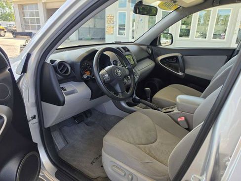 Used 2008 Toyota RAV4 Limited w/ Tow Prep Pkg FWD image 10