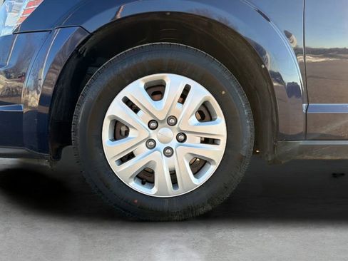 Used 2020 Dodge Journey SE w/ SE Popular Equipment Group image 39