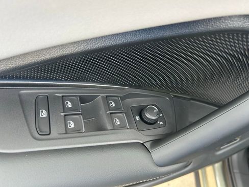 New 2026 Volkswagen Tiguan SE R-Line image 53