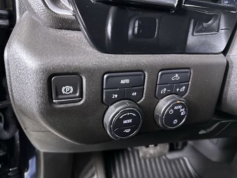 Used 2023 Chevrolet Silverado 1500 LT AWD/4WD image 18