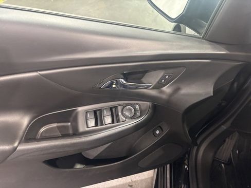 Used 2018 Chevrolet Volt LT image 13