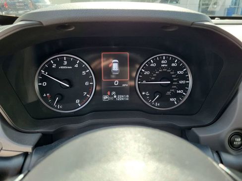 Used 2024 Subaru Crosstrek 2.0i Premium image 10