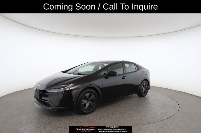 Used 2023 Toyota Prius LE FWD image 2