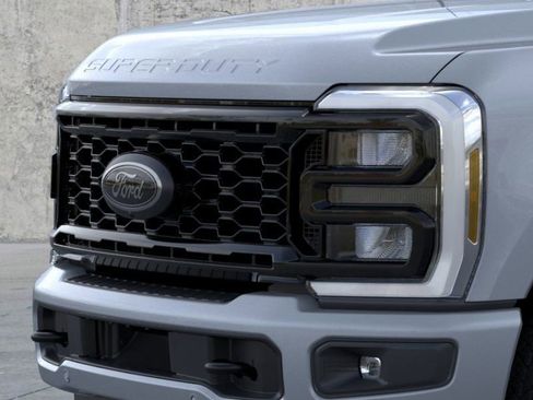 New 2026 Ford F350 Lariat w/ Black Appearance Package image 17