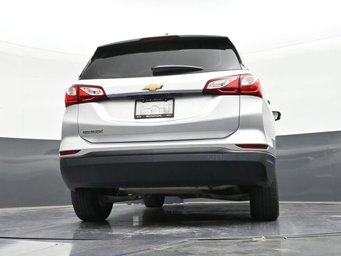Used 2020 Chevrolet Equinox LS image 23