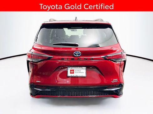 Certified 2024 Toyota Sienna XSE w/ XSE Plus Package image 8