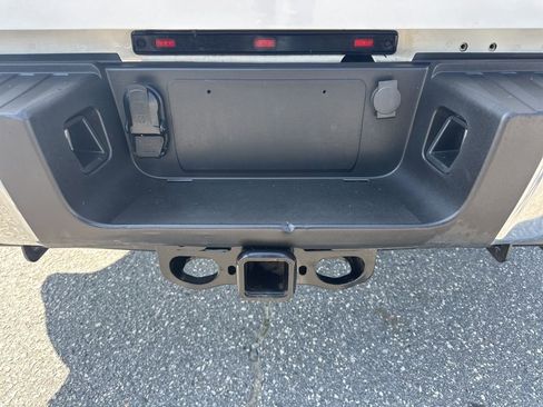 Used 2023 Ford F350 XLT image 26