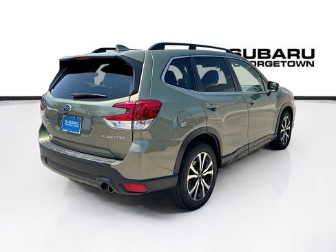 Used 2021 Subaru Forester Limited w/ Popular Package #3 AWD/4WD image 8