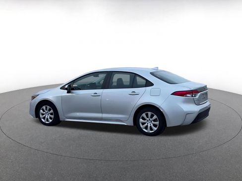 Used 2025 Toyota Corolla LE image 10