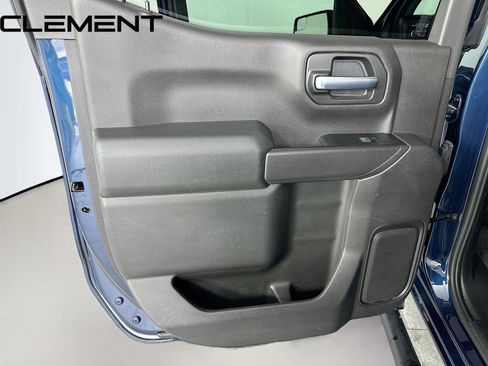 Used 2020 Chevrolet Silverado 1500 Custom w/ Custom Value Package image 27